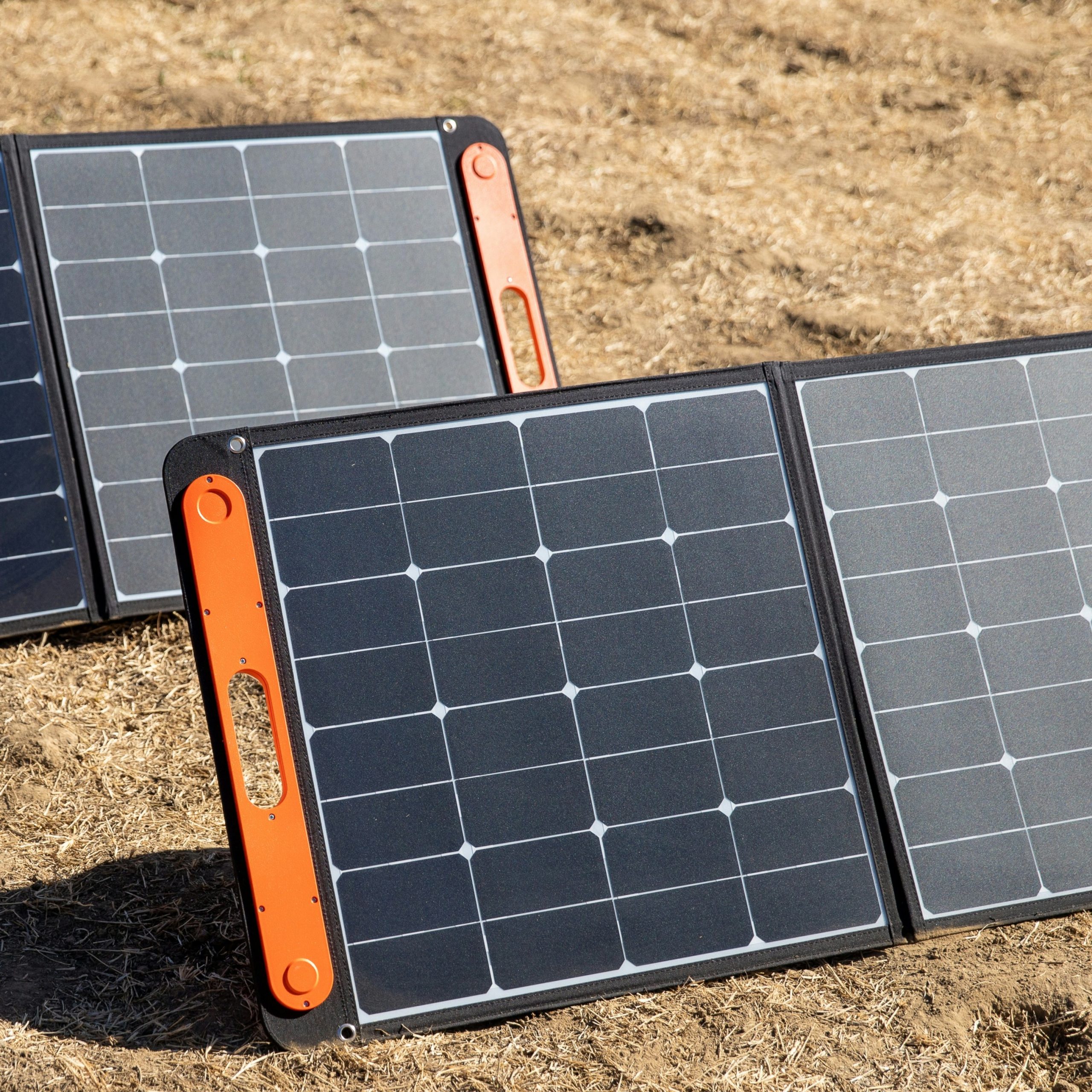 jackery power station aezow5oqb1y unsplash